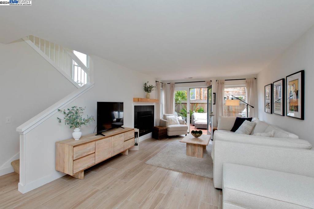 HARBOR BAY ISLE - Residential