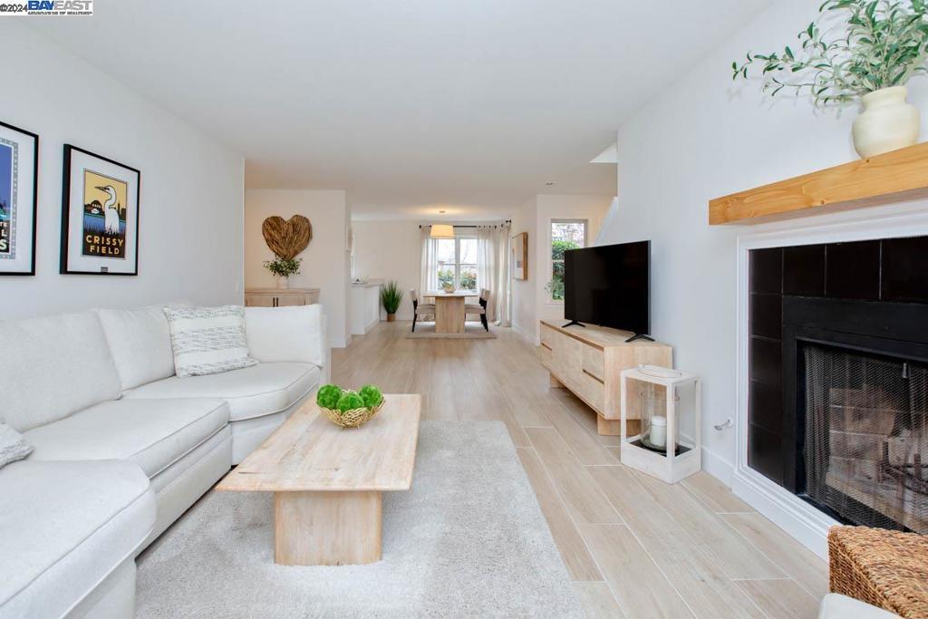 HARBOR BAY ISLE - Residential