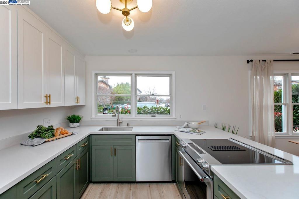 HARBOR BAY ISLE - Residential