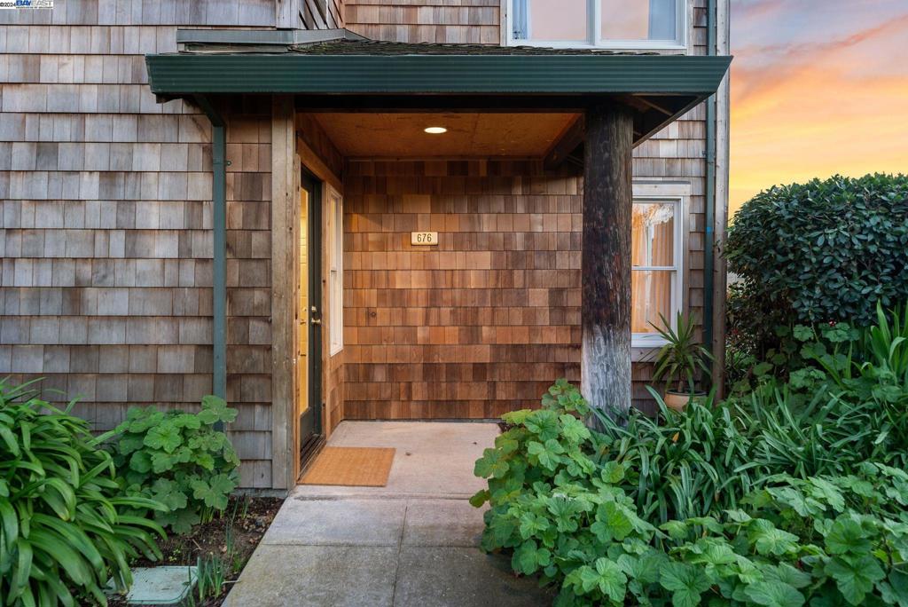 HARBOR BAY ISLE - Residential