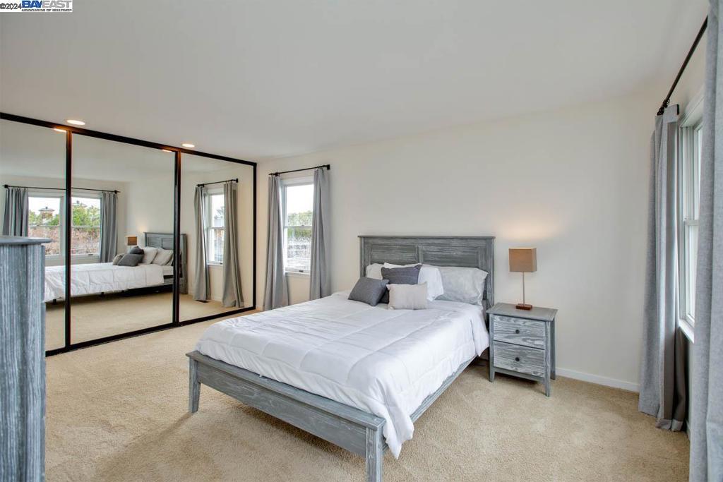 HARBOR BAY ISLE - Residential