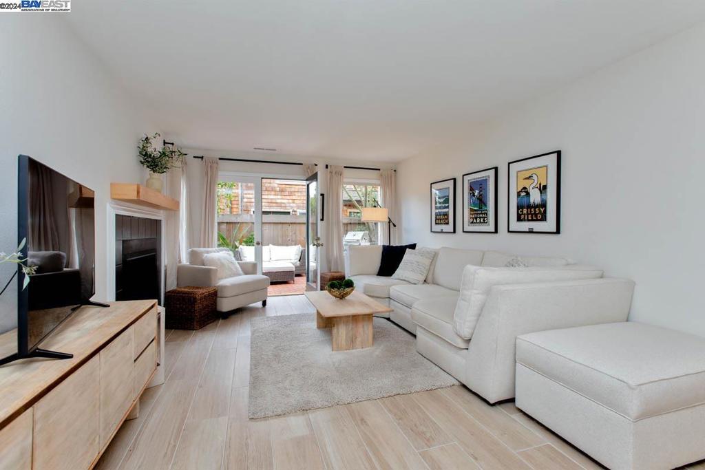 HARBOR BAY ISLE - Residential