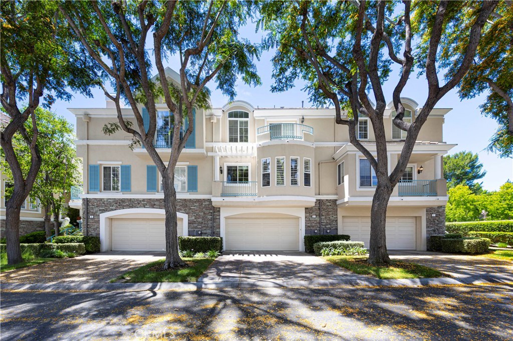 Vistas (NRVS) - Residential Lease