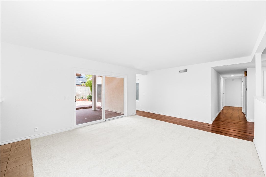 10441 Sunday, Huntington Beach CA 92646 - Photo 8