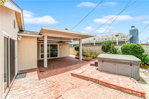 Tiny photo for 10441 Sunday DR, Huntington Beach, CA 92646 (MLS # OC26137426)