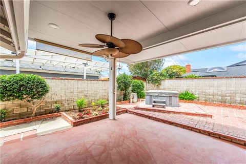 Tiny photo for 10441 Sunday DR, Huntington Beach, CA 92646 (MLS # OC26137426)