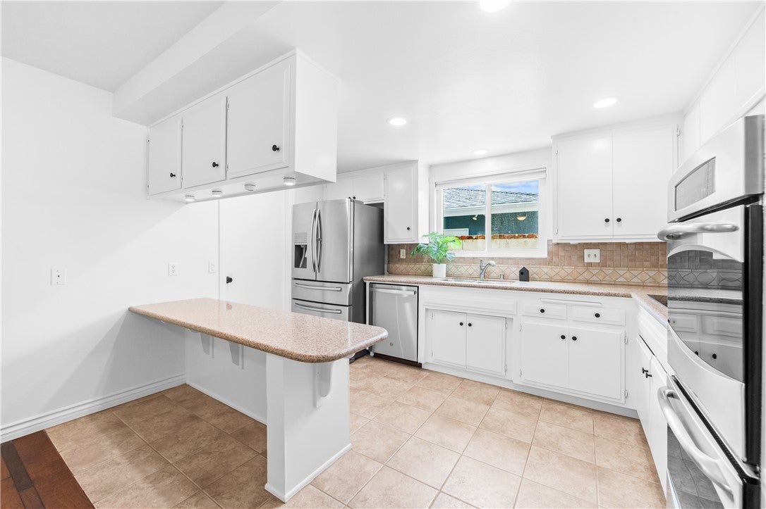 10441 Sunday, Huntington Beach CA 92646 - Photo 14