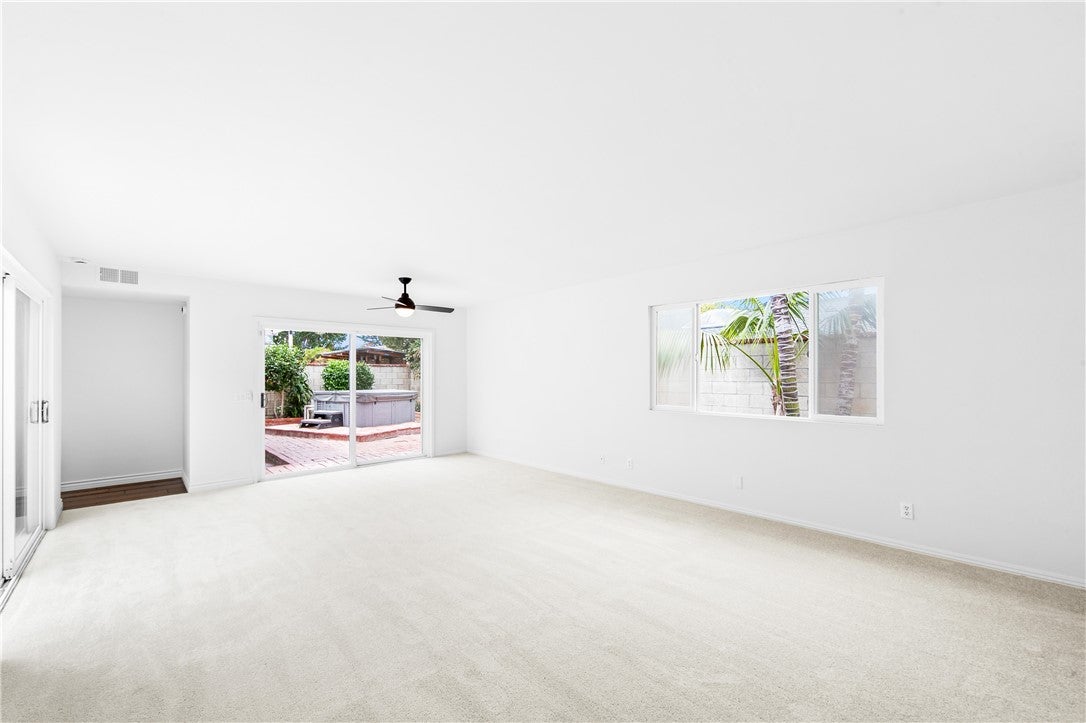 10441 Sunday, Huntington Beach CA 92646 - Photo 19