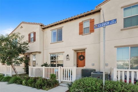 1035 W Clover Rialto CA 92376