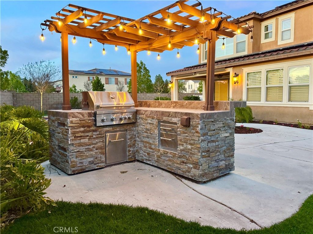 Photo of 27877 Ladoga Dr, Menifee, CA 92585 (MLS # SW26056068)