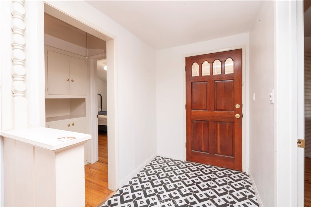 703 W 7th Street
