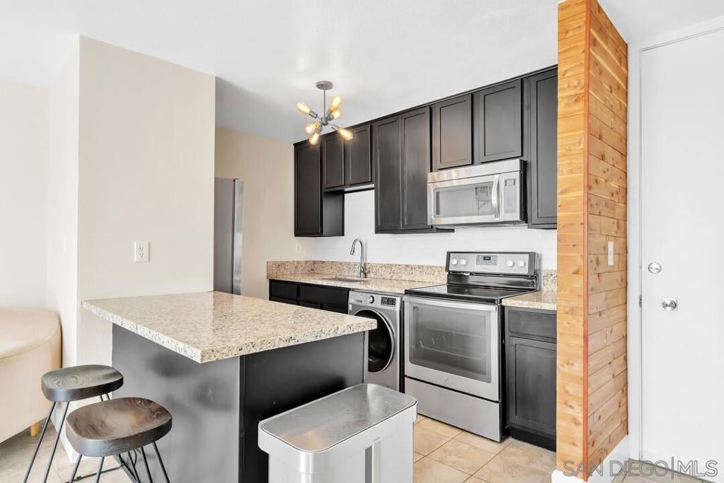 3050 Rue D'Orleans 380