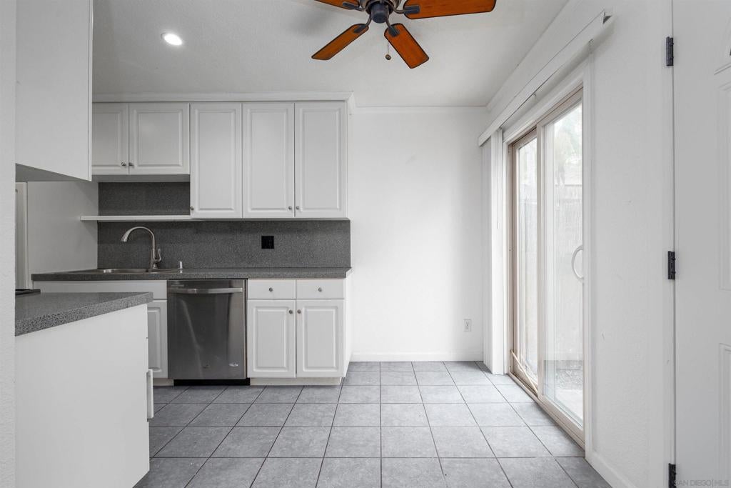 8138 Winter Gardens Blvd Unit 11