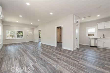 1017 S Washburn