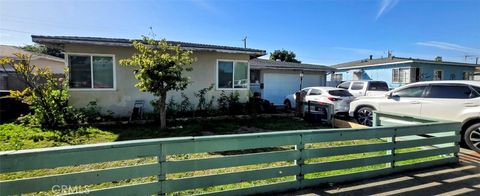 Photo of 843 S Helena Street, Anaheim, CA 92805 (MLS # OC26024915)