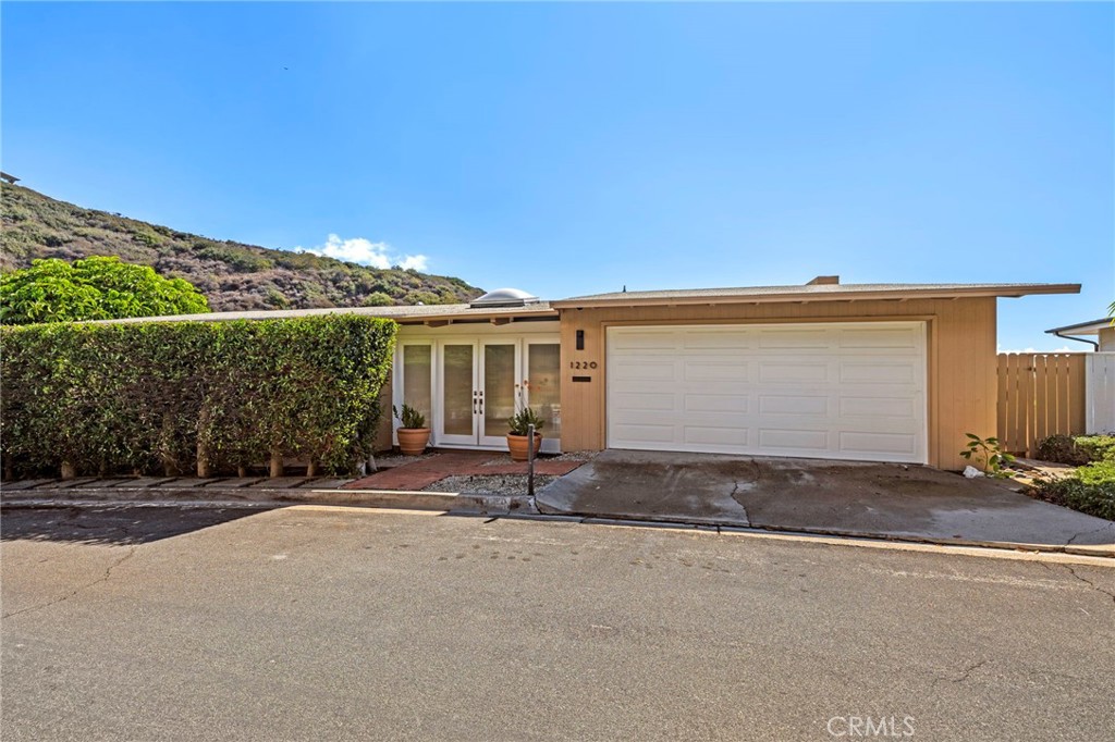 Mystic Hills (MH) - Residential Lease