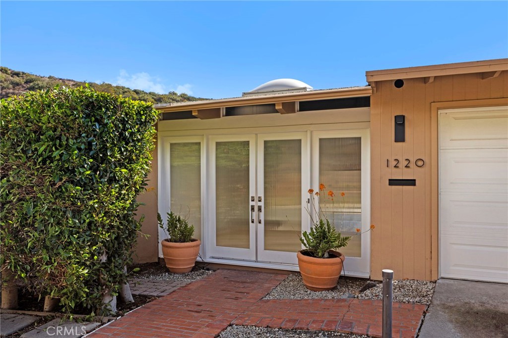 Mystic Hills (MH) - Residential Lease