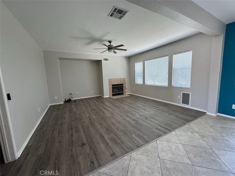 Photo of 33618 Iris Lane, Murrieta, CA 92563 (MLS # SW26072221)
