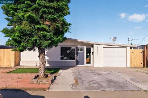 Photo of 27891 Ormond Ave Ave, Hayward, CA 94544 (MLS # 41131350)