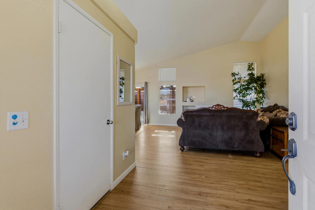 81220 Iris Court