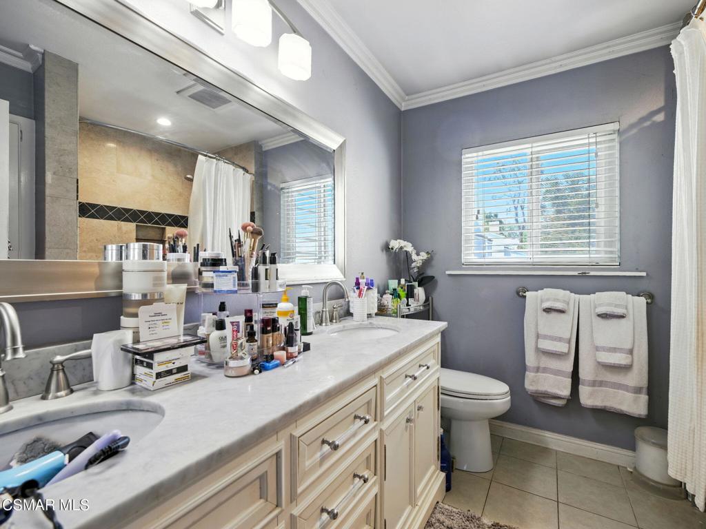 Westlake Bay-728 - 728 - Residential