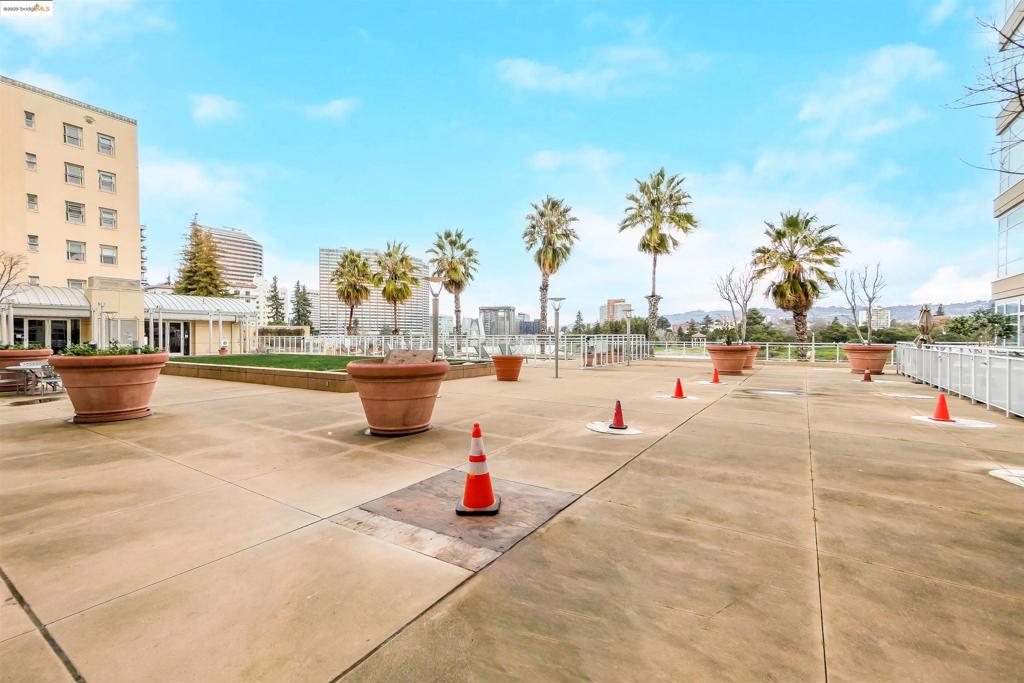 LAKE MERRITT - Residential