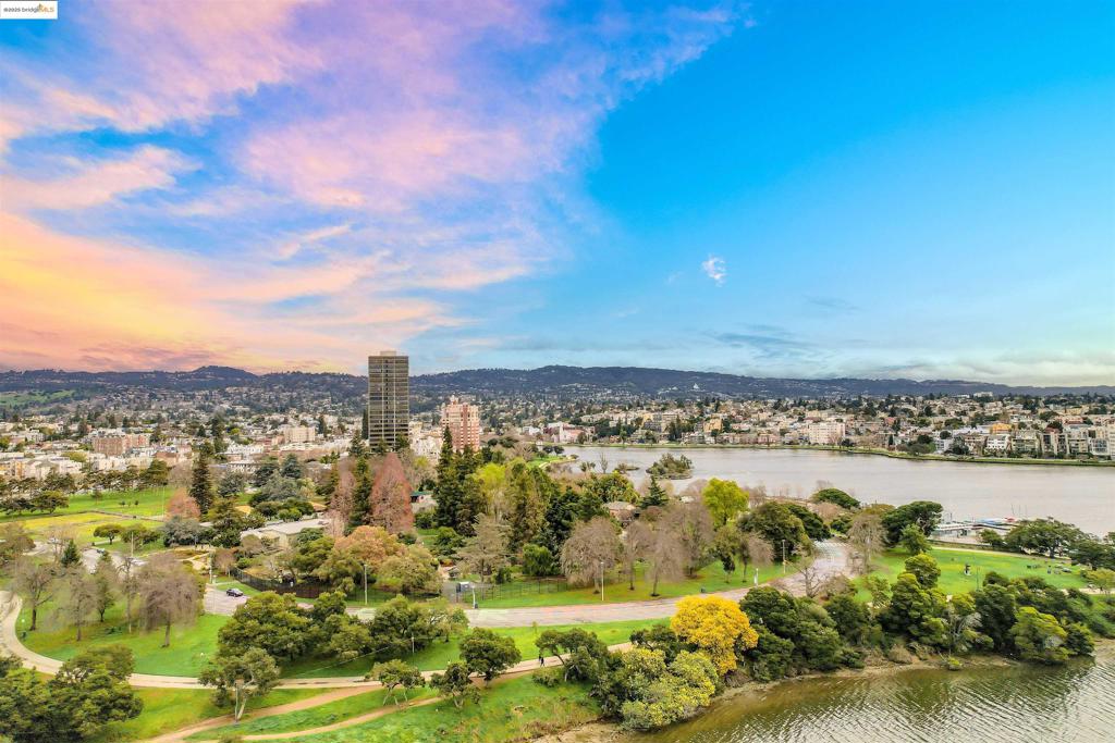 LAKE MERRITT - Residential