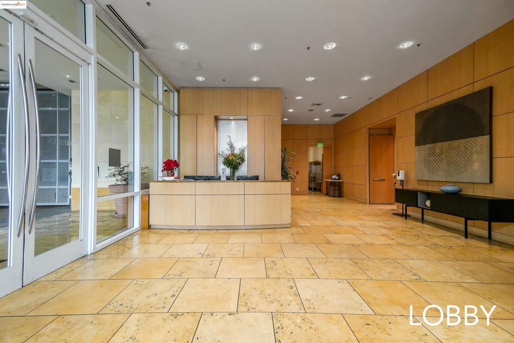 LAKE MERRITT - Residential