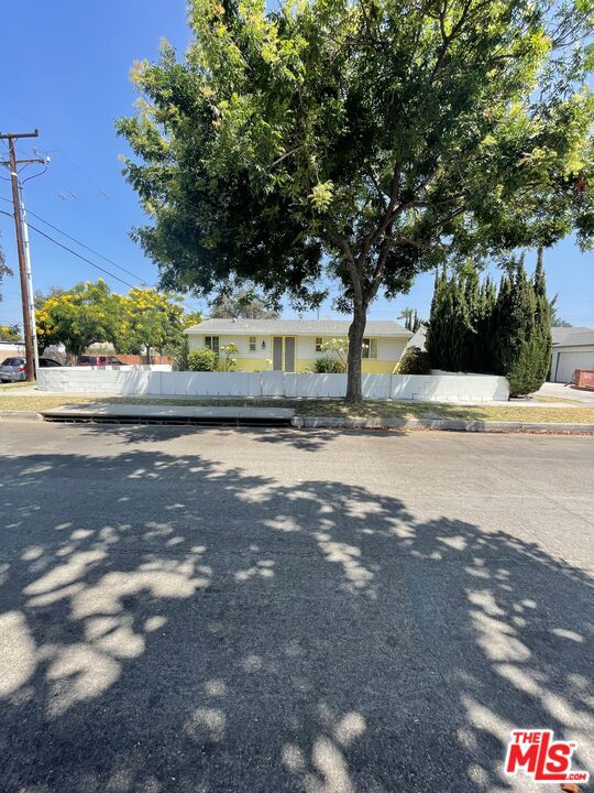 Don't miss the opportunity to own this single-family residence located in a desirable Fullerton neighborhood! This charming corner lot home has not been on the market in decades! The home features 3 bedrooms, 2 bathrooms with a spacious backyard, a detached garage, and incredible possibilities! For those with a vision, this property is a canvas with boundless potential. Whether you're looking to create your dream home or explore investment opportunities, this home provides a flexible layout, making this an exceptional opportunity to add value. Located in a desirable neighborhood, close to shopping, entertainment, schools, parks, shopping, dining, and easy freeway access (91, 5, and 57), this home is perfect for growing families or anyone seeking space, privacy, and convenience!