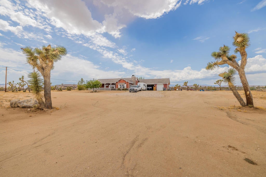4224 Yucca Mesa Road
