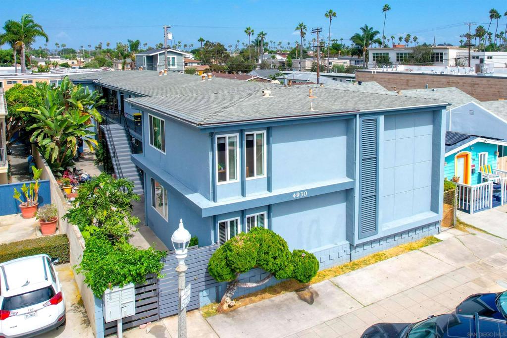 4930 Santa Monica