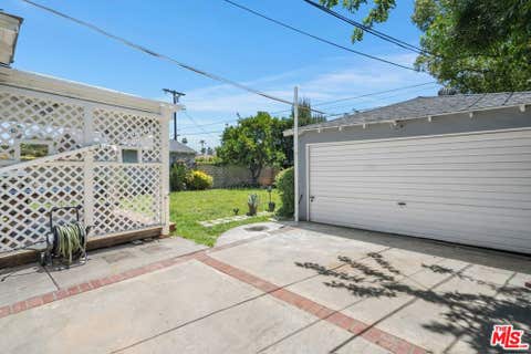 Tiny photo for 14348 Collins Street, Sherman Oaks, CA 91401 (MLS # 26848669)