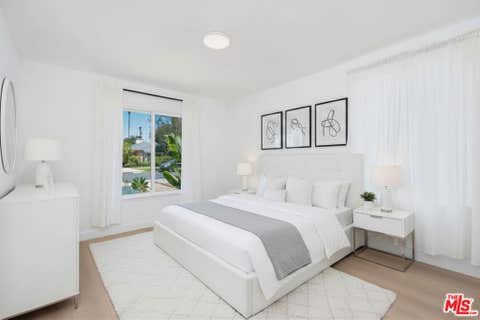 Tiny photo for 14348 Collins Street, Sherman Oaks, CA 91401 (MLS # 26848669)