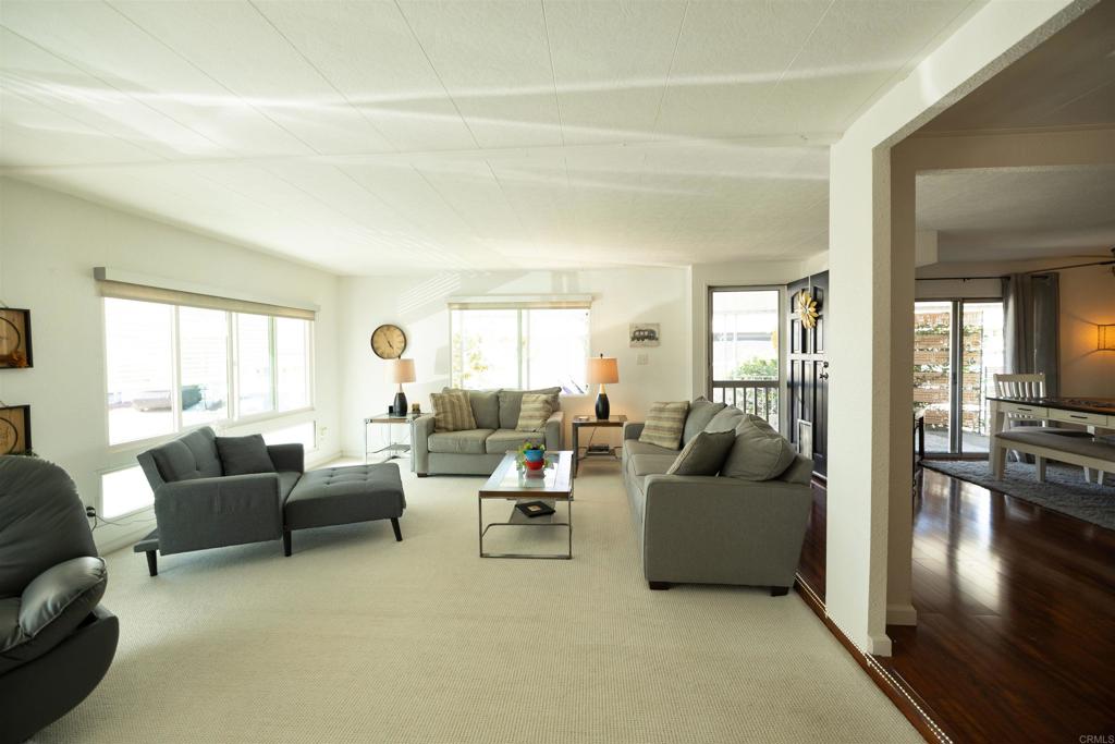 8301 Mission Gorge Rd 286