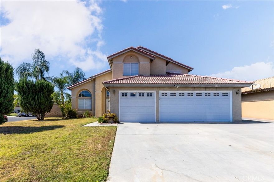 Remodeled 3-bedroom Home with Solar & Resort-Style Amenities! This beautifully updated home in a quiet Moreno Valley community offers 3 bedrooms, 3 full bathrooms, and a 1-car garage plus driveway parking. (The second garage has been converted into a permitted 1-bedroom ADU, currently occupied.) Enjoy modern upgrades throughout—tile flooring, quartz countertops, and a spacious master suite with a walk-in closet and en-suite bath. The open-concept kitchen, dining, and living areas flow seamlessly, featuring a stunning stone-surround fireplace for cozy evenings. Outside, relax under the new backyard gazebo or enjoy very low electricity bills thanks to 23 solar panels. Community amenities include a pool, spa, fitness center, BBQ park, picnic areas, and a private lake with fishing and hiking trails. Pets allowed with a deposit.