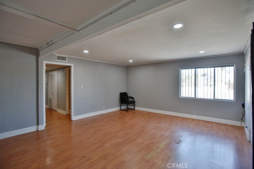 502 W 17th Street