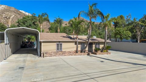 Photo of 16835 Sierra Highway, Canyon Country, CA 91351 (MLS # SR25263363)