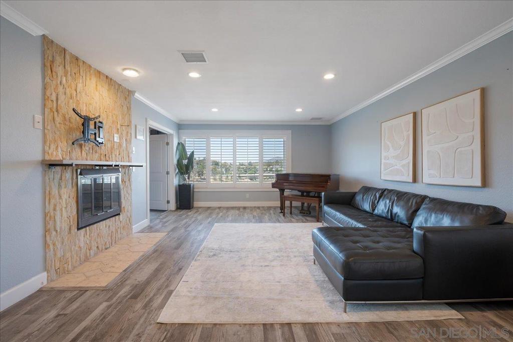 La Mesa - Residential