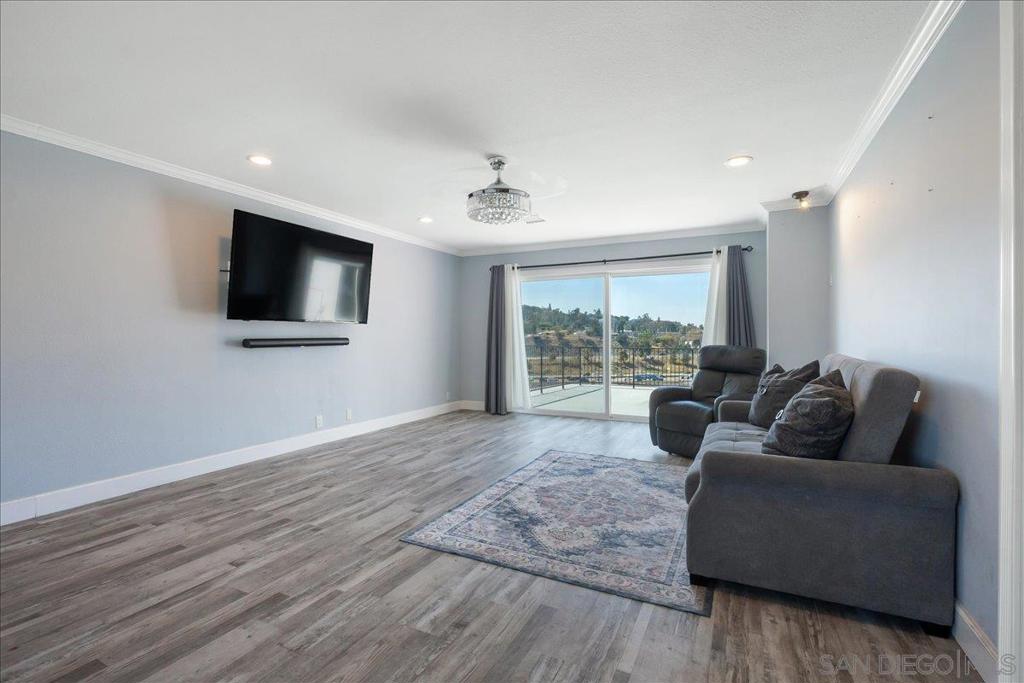 La Mesa - Residential