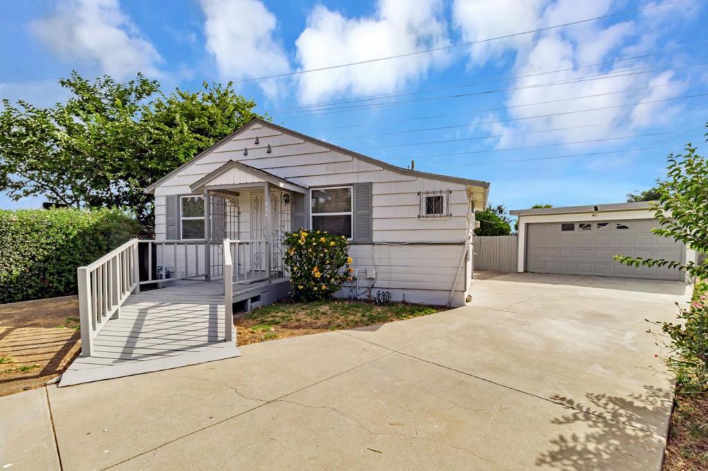 Welcome to this charming 3-bedroom home located in the heart of East Palo Alto. With 990 square feet of living space, this property offers a cozy and efficient layout. The kitchen is equipped with a refrigerator, providing the essentials for meal preparation and storage. The home features a combination of hardwood and vinyl/linoleum flooring, adding both style and functionality to the space. For added convenience, the laundry is situated in the utility room, making chores a breeze. The property offers a 2-car detached garage on a long driveway, providing ample space for parking and storage needs. this home is ideally positioned for access to local educational facilities, Boys and Girls club, a neighborhood park and access to San Francisquito Creek Trail. Experience comfortable living in East Palo Alto with this delightful residence.