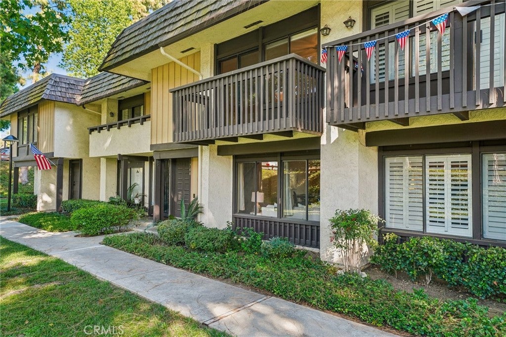 744 Smokewood Lane