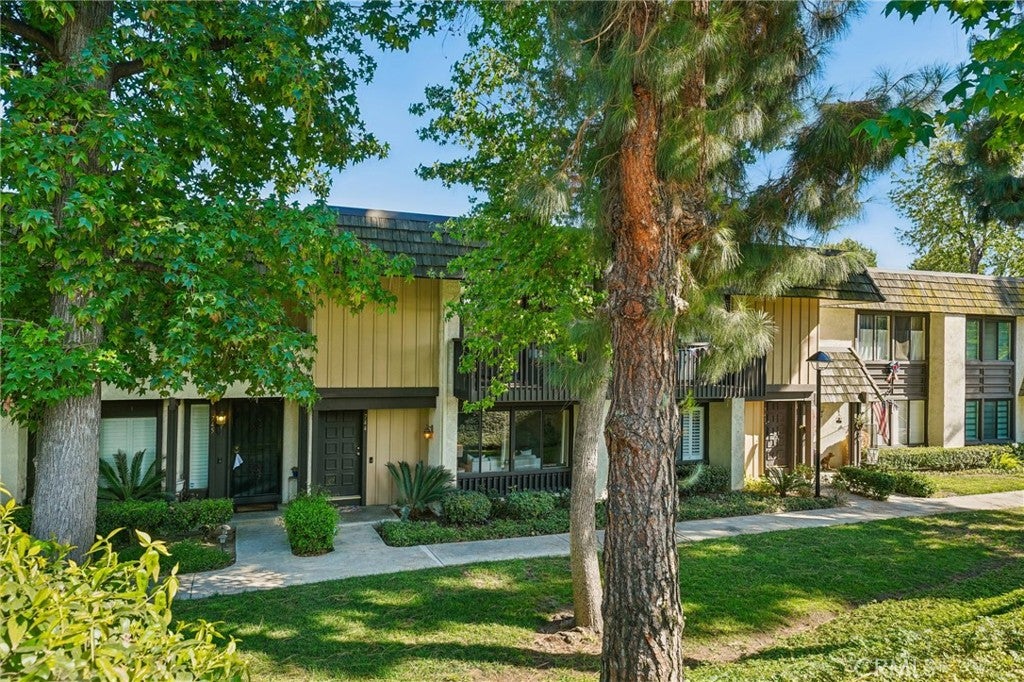744 Smokewood Lane