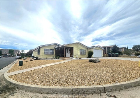Photo of 449 Crown Ridge RD, Perris, CA 92570 (MLS # IG26196017)