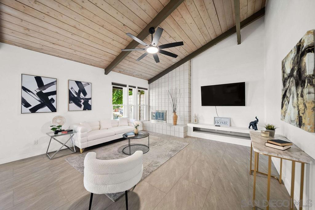 1250 E Madison Ave C