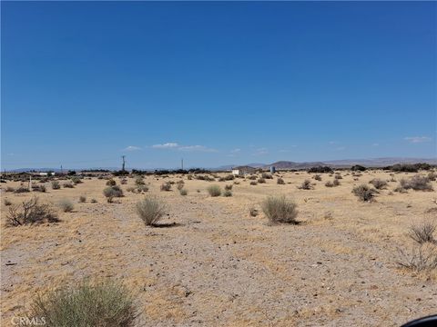 Photo of 0 MOUNTAIN VIEW RD, Hinkley, CA 92347 (MLS # IV26162484)