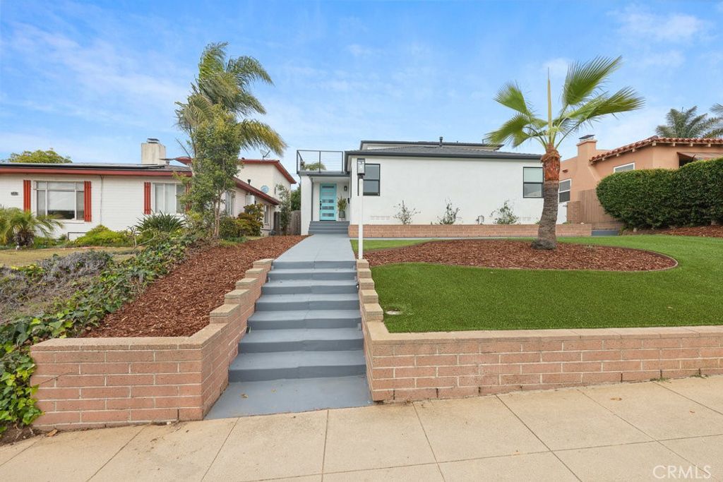 Photo of 4434 Santa Monica Avenue, San Diego, CA 92107 (MLS # TR26056076)