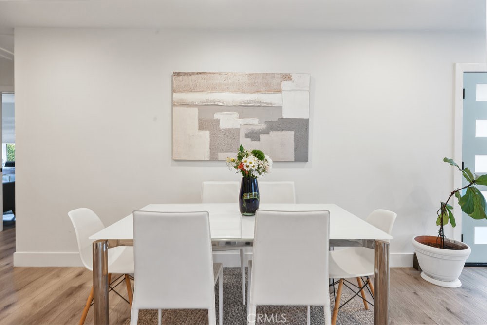 4434 Santa Monica Avenue