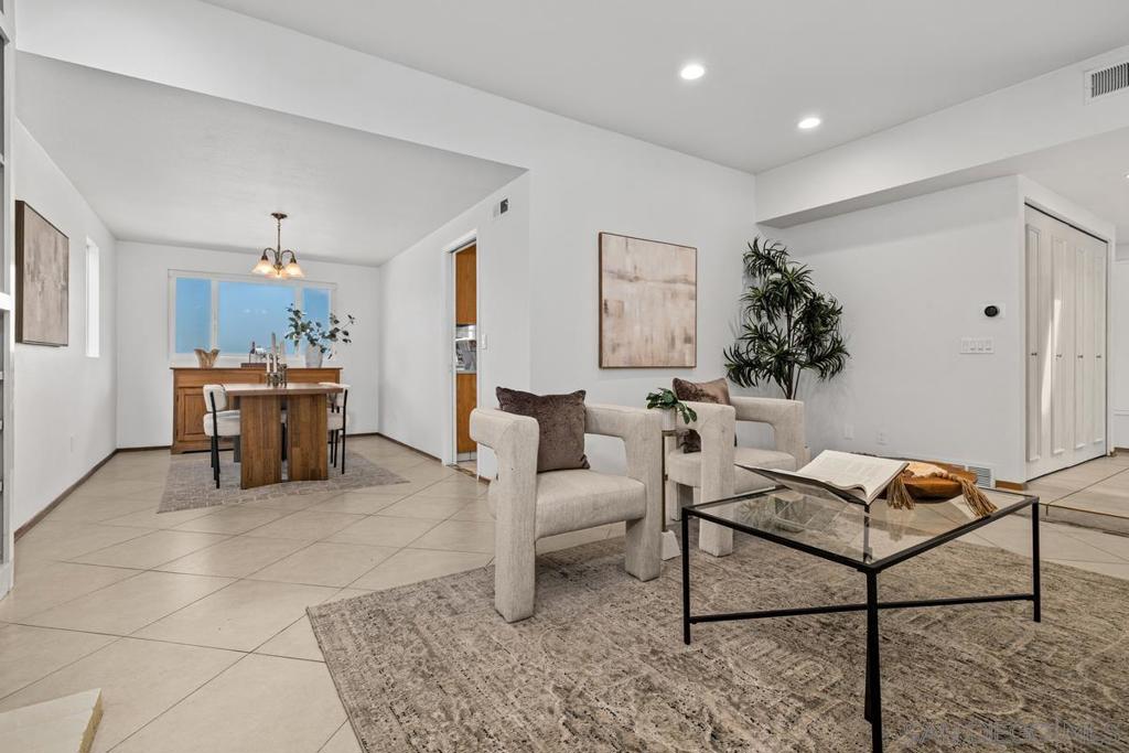 647 Windsor Circle