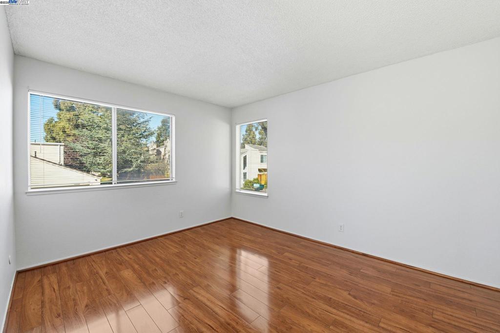 BRIARWOOD - Residential