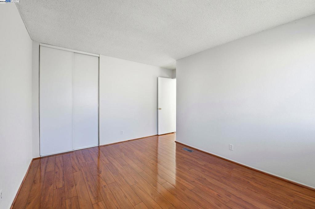 BRIARWOOD - Residential